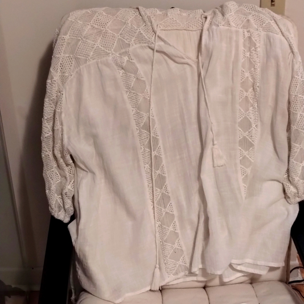 Boho Beauty.Zara voluminous Boho cotton and crochet top NWOT